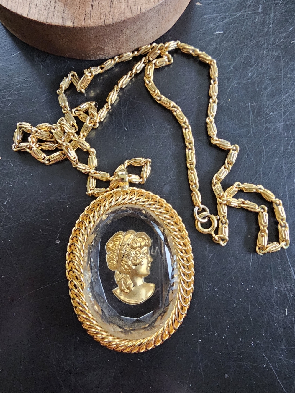 Vintage Cameo Necklace - Picture 6 of 6